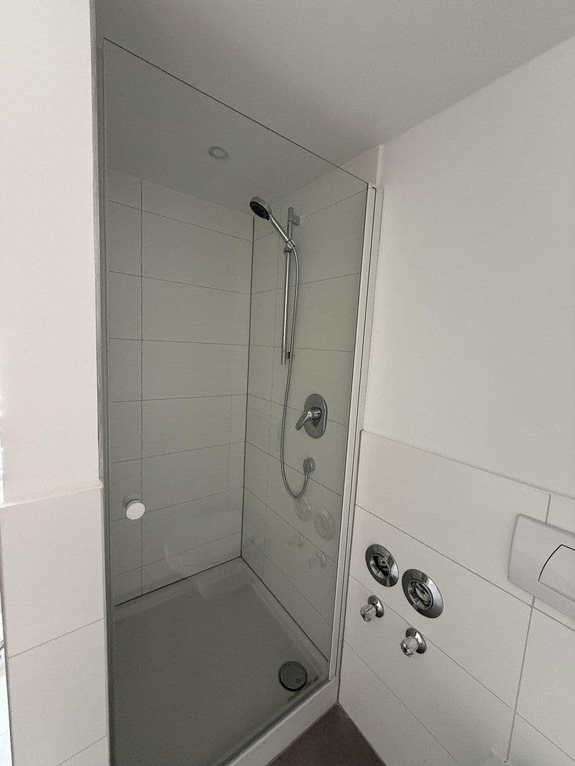 Prenájom bytu 5-izbový 147 m², Hermannstraße, Lauf an der Pegnitz, Bavorsko Prenájom bytu 5-izbový 147 m², Hermannstraße, Lauf an der Pegnitz, Bavorsko