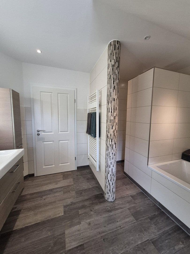 Predaj domu 122 m², pozemok 331 m², Aurich, Dolné Sasko Predaj domu 122 m², pozemok 331 m², Aurich, Dolné Sasko