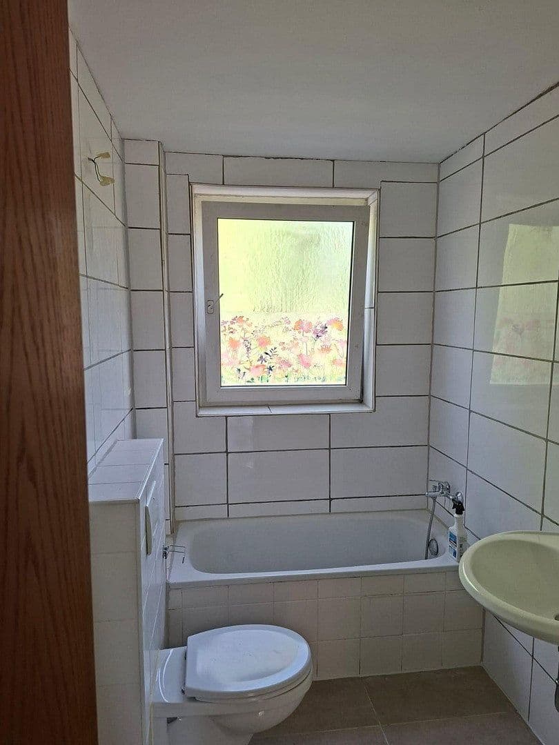 Prenájom bytu 4-izbový 90 m², Großkrotzenburg, Hesensko Prenájom bytu 4-izbový 90 m², Großkrotzenburg, Hesensko