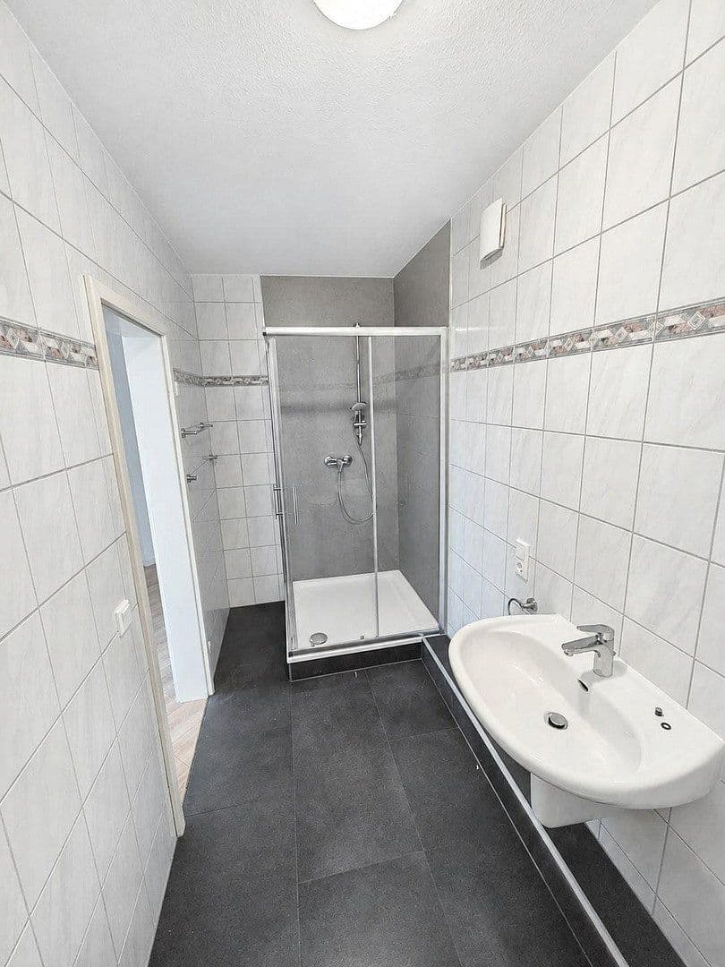 Prenájom bytu 3-izbový 71 m², Bielefeld, Severné Porýnie - Westfálsko Prenájom bytu 3-izbový 71 m², Bielefeld, Severné Porýnie - Westfálsko