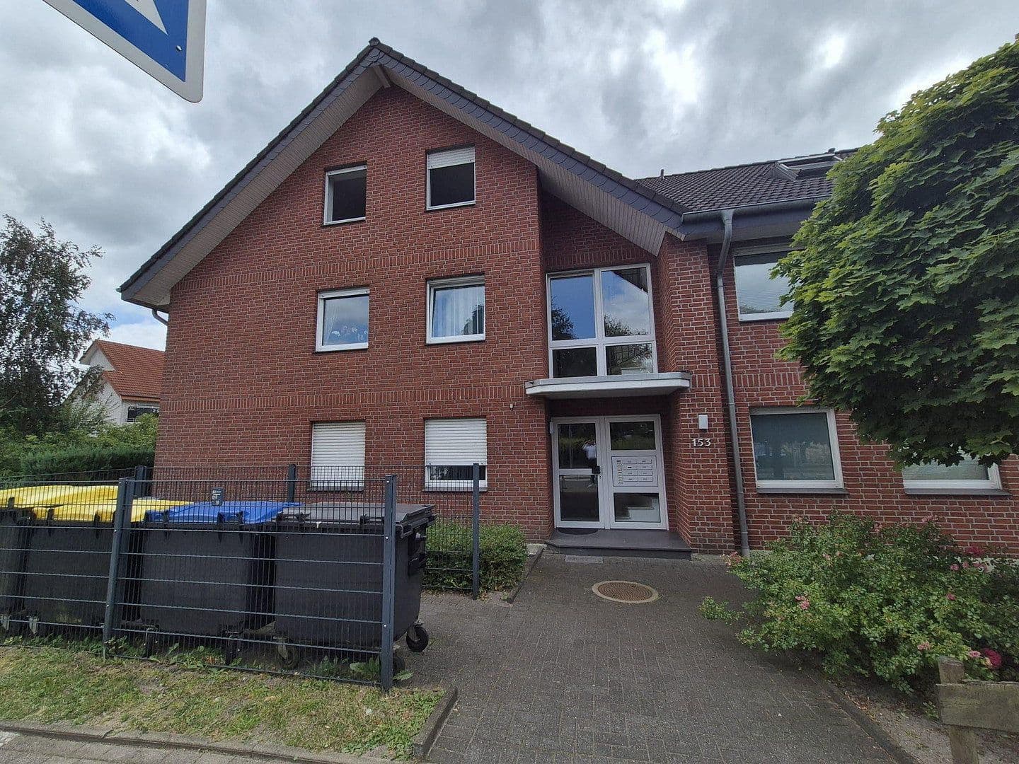 Prenájom bytu 3-izbový 71 m², Bielefeld, Severné Porýnie - Westfálsko Prenájom bytu 3-izbový 71 m², Bielefeld, Severné Porýnie - Westfálsko