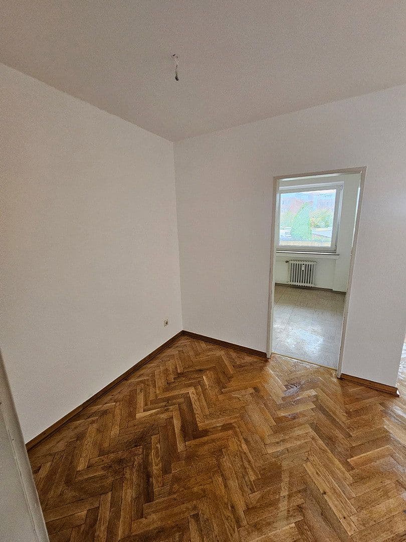 Prenájom bytu 4-izbový 100 m², Oststraße 4, Hilden, Severné Porýnie - Westfálsko Prenájom bytu 4-izbový 100 m², Oststraße 4, Hilden, Severné Porýnie - Westfálsko