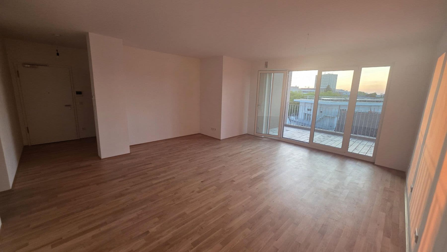 Prenájom bytu 3-izbový 81 m², Eschollbrücker Str. 10, Darmstadt, Hesensko Prenájom bytu 3-izbový 81 m², Eschollbrücker Str. 10, Darmstadt, Hesensko