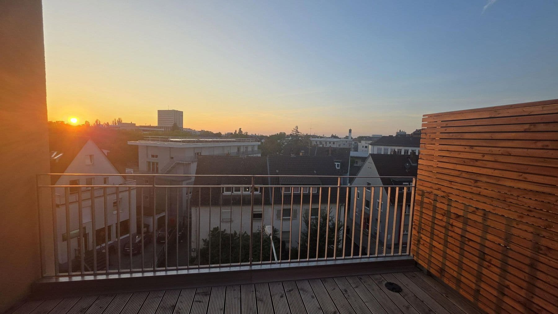 Prenájom bytu 3-izbový 81 m², Eschollbrücker Str. 10, Darmstadt, Hesensko Prenájom bytu 3-izbový 81 m², Eschollbrücker Str. 10, Darmstadt, Hesensko
