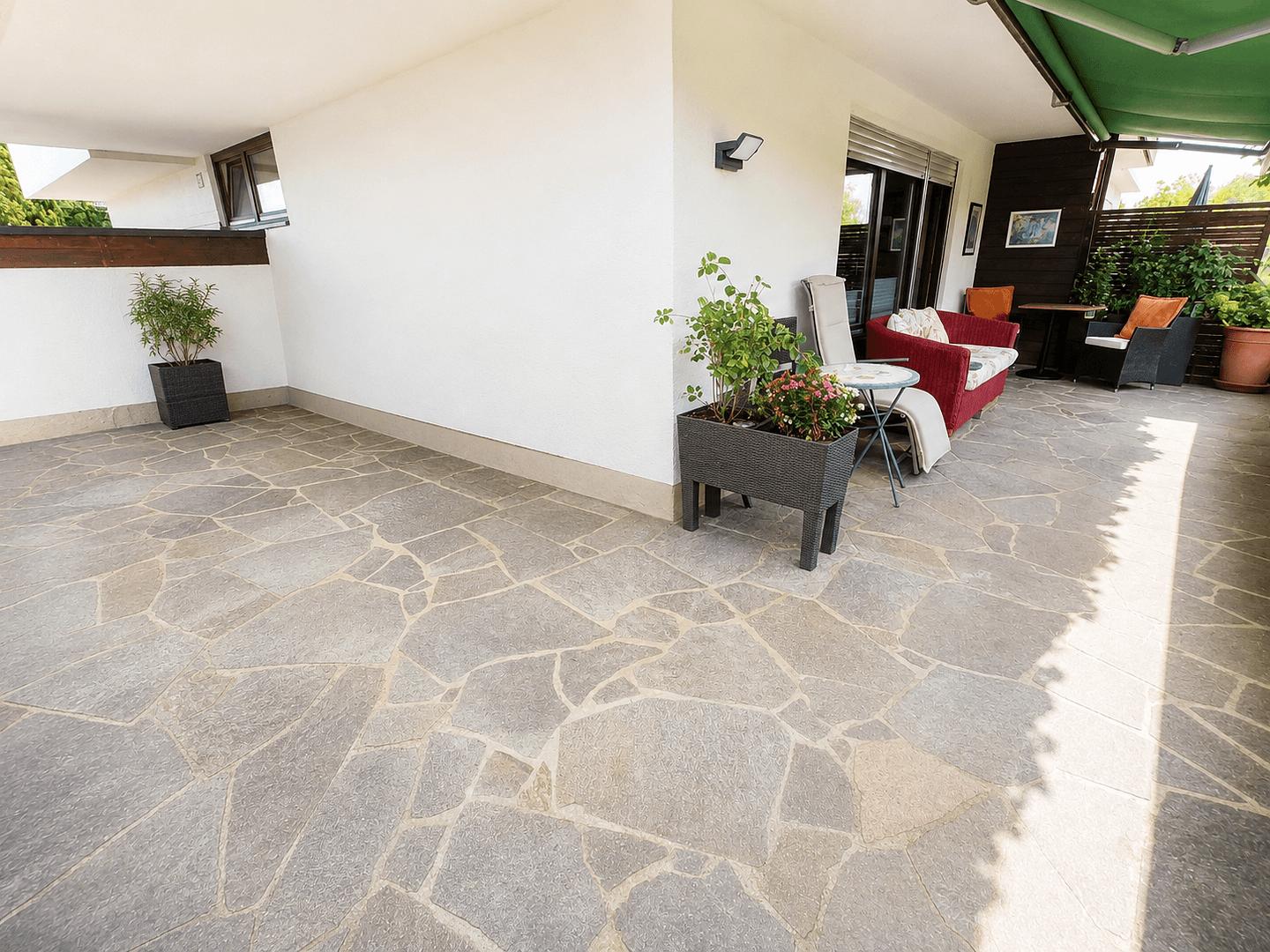 Predaj bytu 2-izbový 61 m², Ulmenweg 1, Stephanskirchen, Bavorsko Predaj bytu 2-izbový 61 m², Ulmenweg 1, Stephanskirchen, Bavorsko