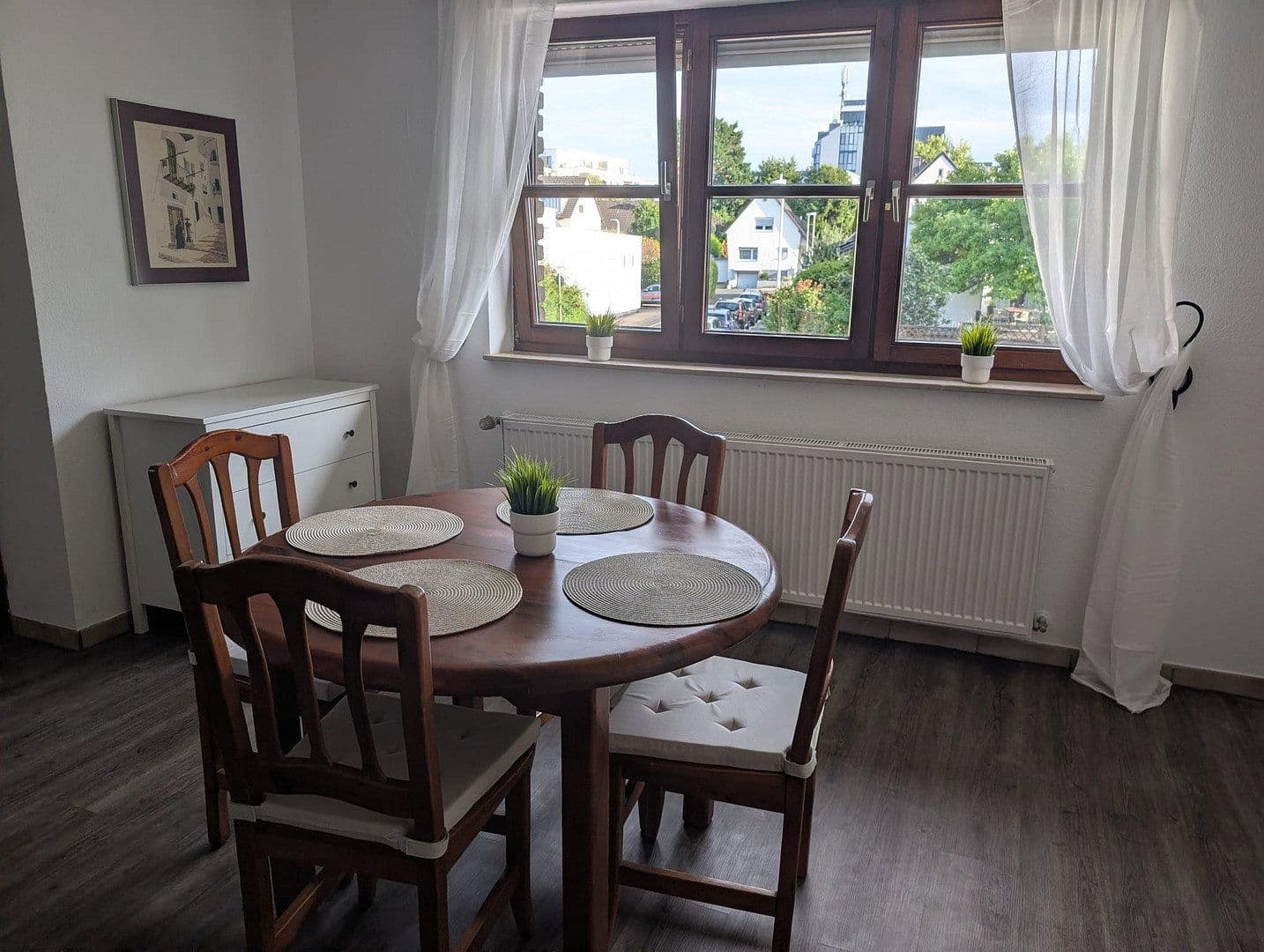 Prenájom bytu 3-izbový 78 m², Ippendorf, Severné Porýnie - Westfálsko Prenájom bytu 3-izbový 78 m², Ippendorf, Severné Porýnie - Westfálsko