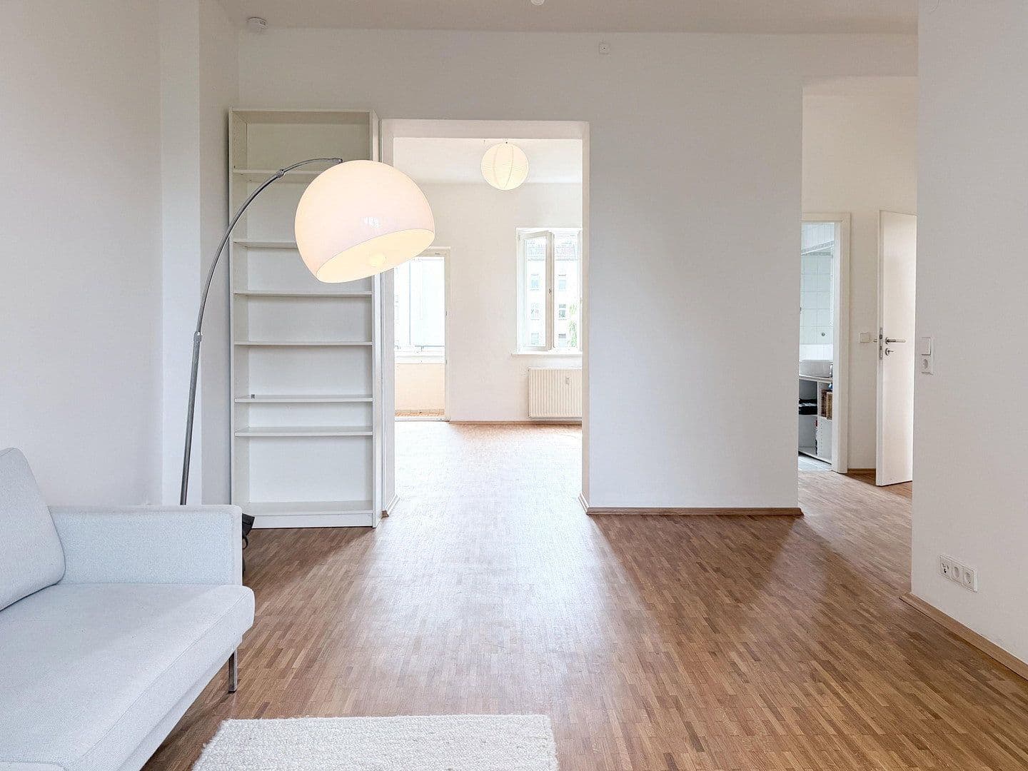 Predaj bytu 3-izbový 68 m², Berlin, Berlín Predaj bytu 3-izbový 68 m², Berlin, Berlín