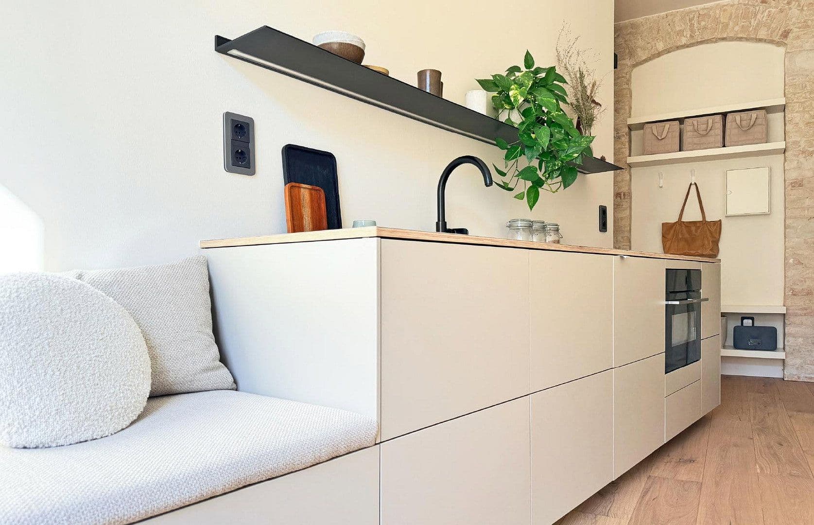 Predaj bytu 1-izbový 42 m², Chodowieckistr. 29, Berlin, Berlín Predaj bytu 1-izbový 42 m², Chodowieckistr. 29, Berlin, Berlín