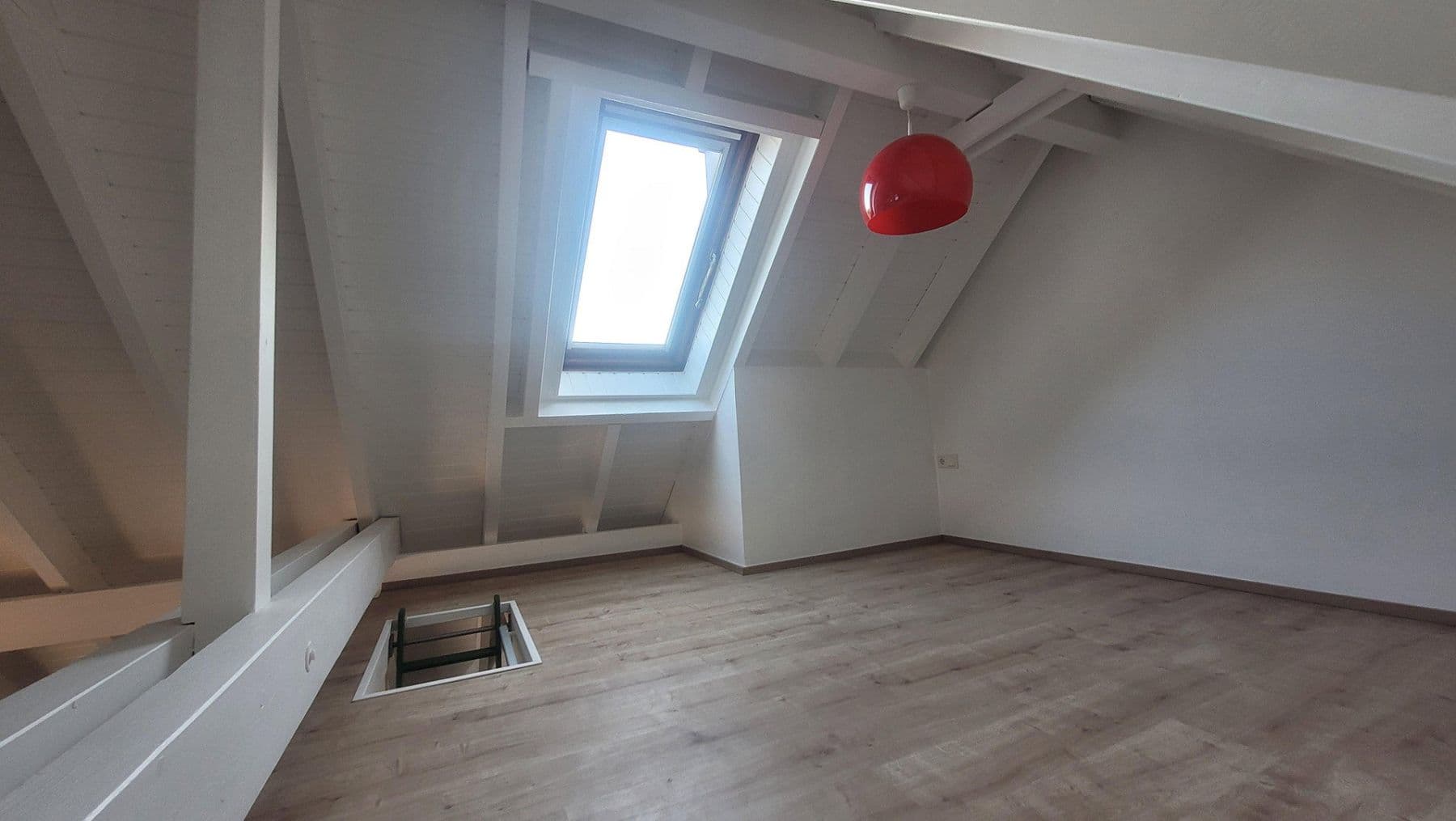 Predaj bytu 3-izbový 128 m², Rüsselsheim am Main, Hesensko Predaj bytu 3-izbový 128 m², Rüsselsheim am Main, Hesensko