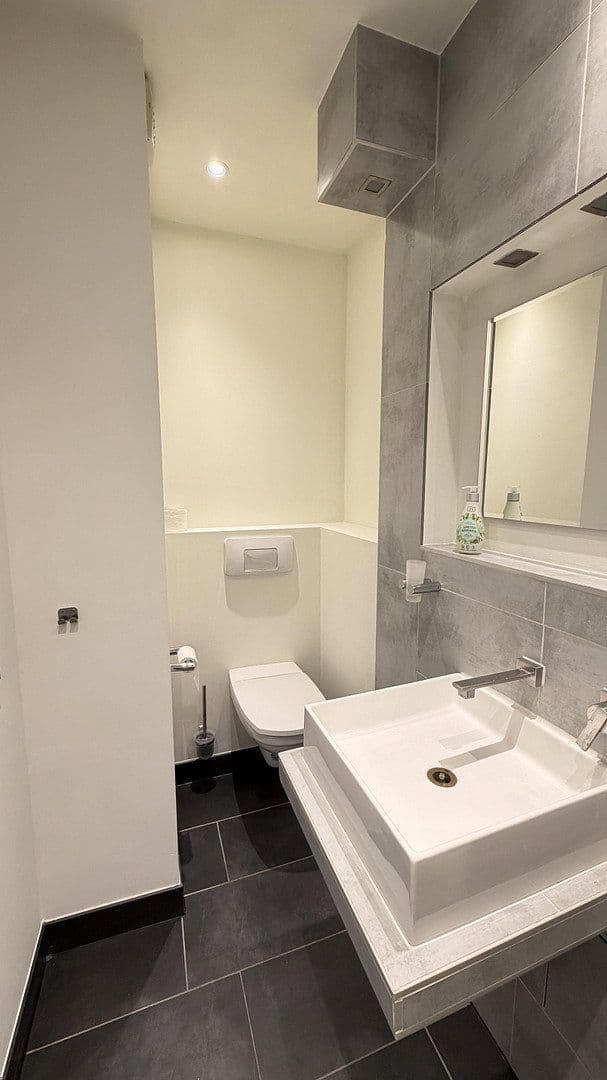 Predaj bytu 1-izbový 38 m², Claudiusstraße 10, Berlin, Berlín Predaj bytu 1-izbový 38 m², Claudiusstraße 10, Berlin, Berlín
