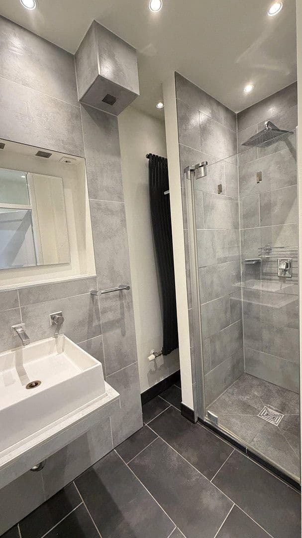 Predaj bytu 1-izbový 38 m², Claudiusstraße 10, Berlin, Berlín Predaj bytu 1-izbový 38 m², Claudiusstraße 10, Berlin, Berlín