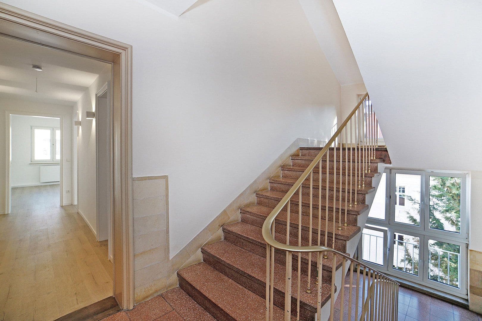 Predaj bytu 3-izbový 82 m², München, Bavorsko Predaj bytu 3-izbový 82 m², München, Bavorsko