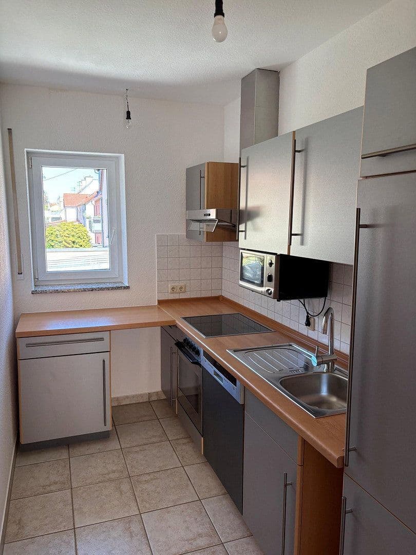 Prenájom bytu 2-izbový 51 m², Oberländerstrasse 76, Augsburg, Bavorsko Prenájom bytu 2-izbový 51 m², Oberländerstrasse 76, Augsburg, Bavorsko