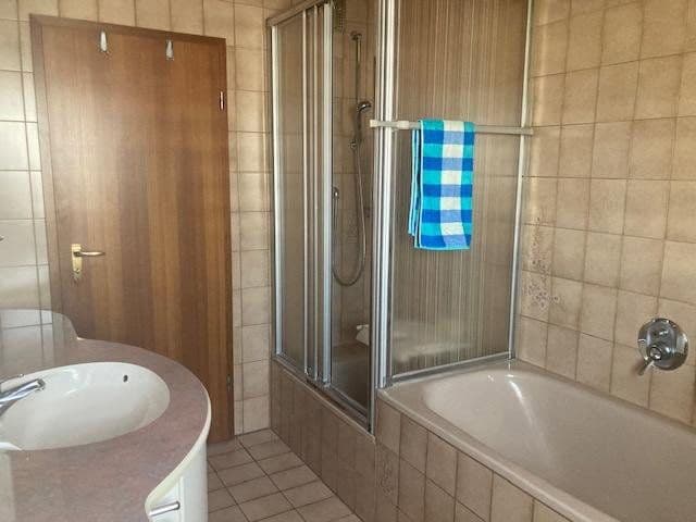 Predaj domu 148 m², pozemok 228 m², Langenfeld (Rheinland), Severné Porýnie - Westfálsko Predaj domu 148 m², pozemok 228 m², Langenfeld (Rheinland), Severné Porýnie - Westfálsko