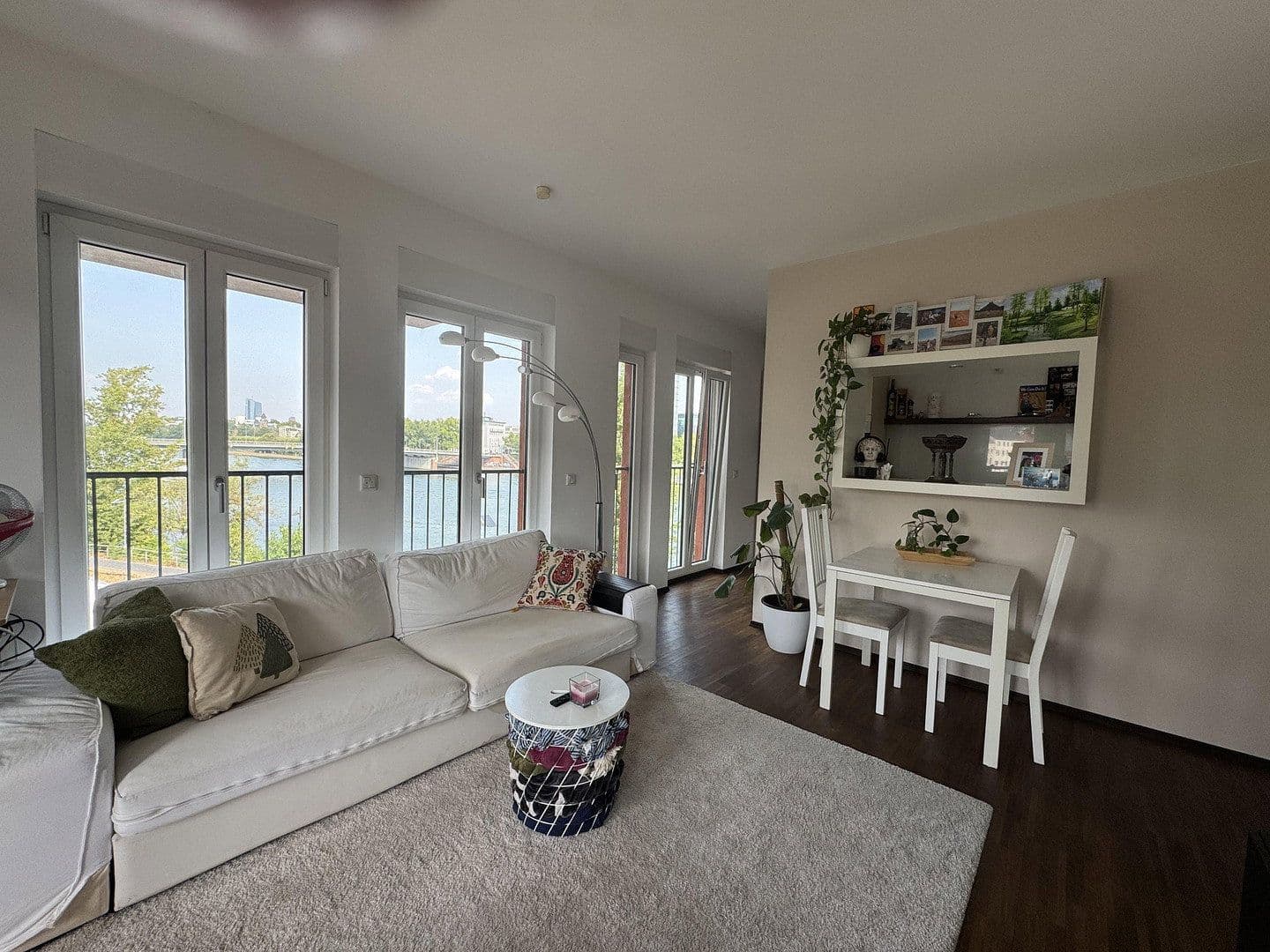 Predaj bytu 2-izbový 56 m², Frankfurt am Main, Hesensko Predaj bytu 2-izbový 56 m², Frankfurt am Main, Hesensko