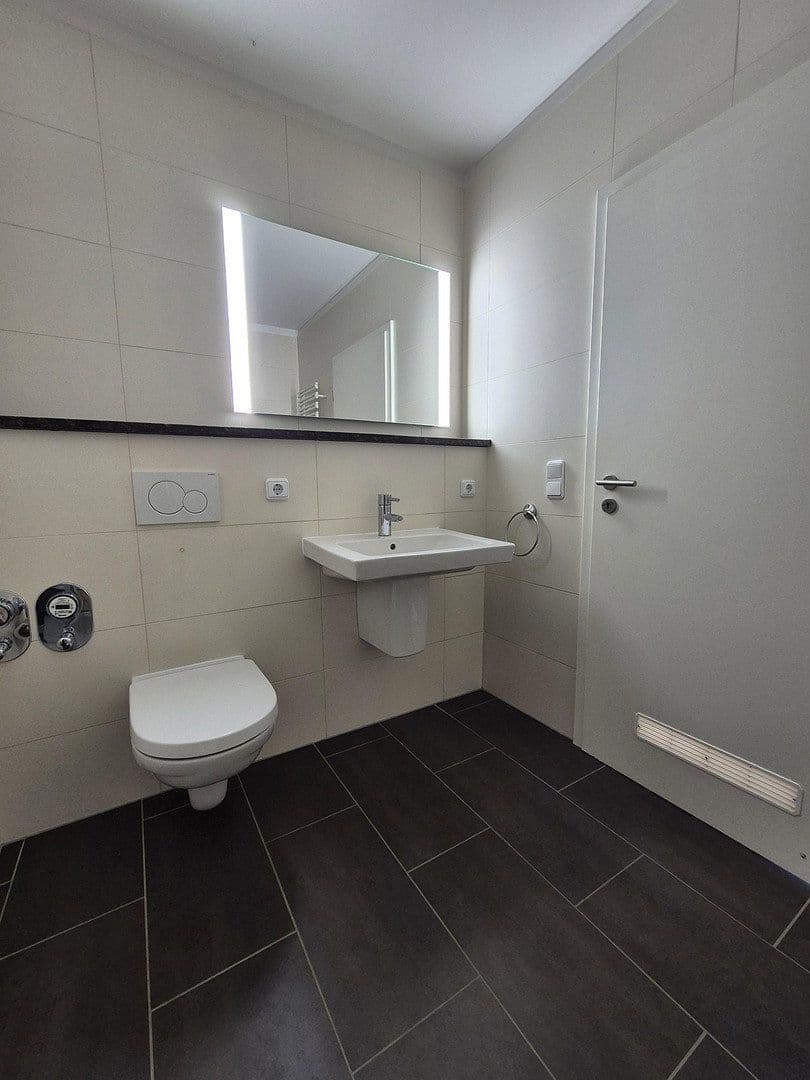 Predaj bytu 4-izbový 130 m², Stockelsdorf, Šlezvicko-Holštajnsko Predaj bytu 4-izbový 130 m², Stockelsdorf, Šlezvicko-Holštajnsko