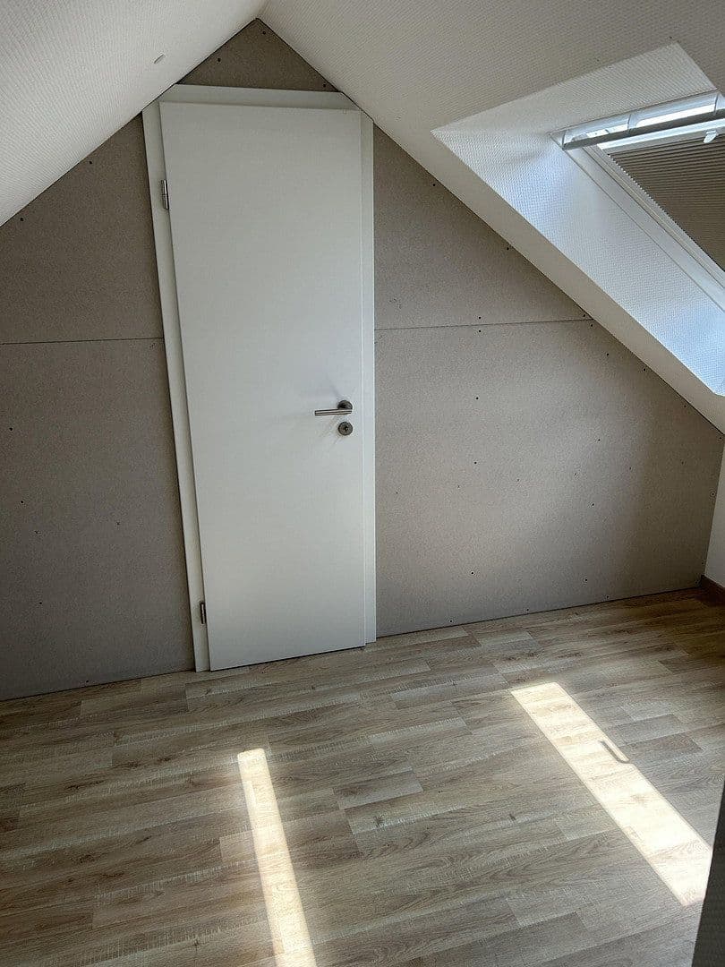 Predaj bytu 4-izbový 130 m², Stockelsdorf, Šlezvicko-Holštajnsko Predaj bytu 4-izbový 130 m², Stockelsdorf, Šlezvicko-Holštajnsko