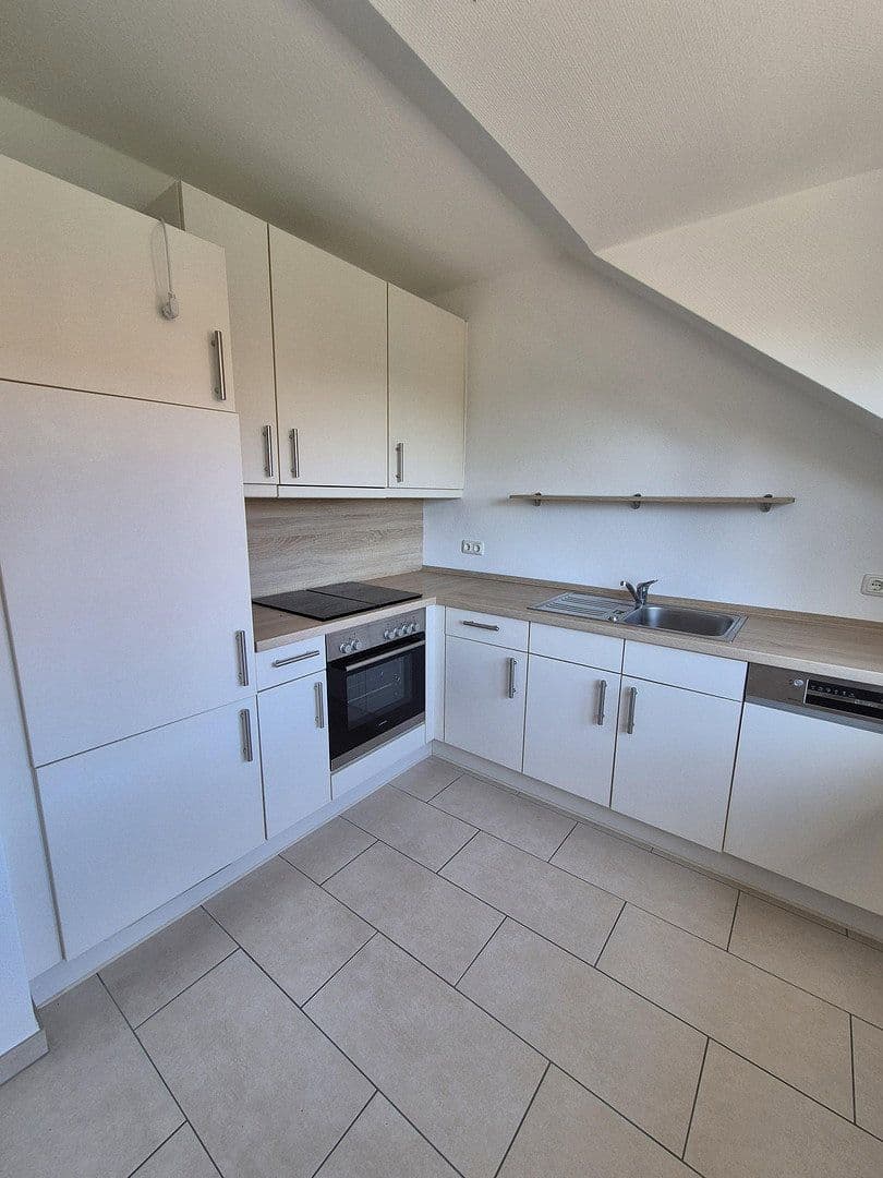 Predaj bytu 4-izbový 130 m², Stockelsdorf, Šlezvicko-Holštajnsko Predaj bytu 4-izbový 130 m², Stockelsdorf, Šlezvicko-Holštajnsko