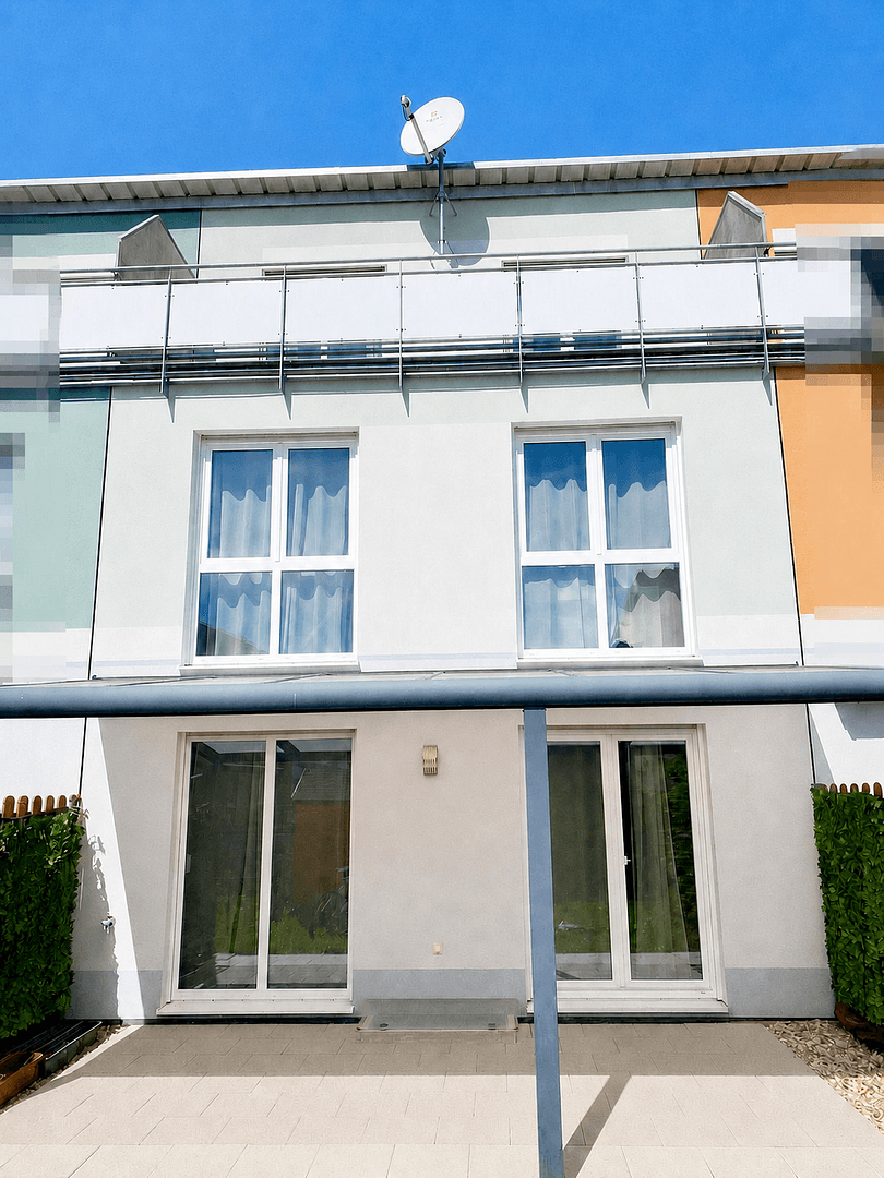 Predaj domu 164 m², pozemok 165 m², Adelsdorf, Bavorsko Predaj domu 164 m², pozemok 165 m², Adelsdorf, Bavorsko