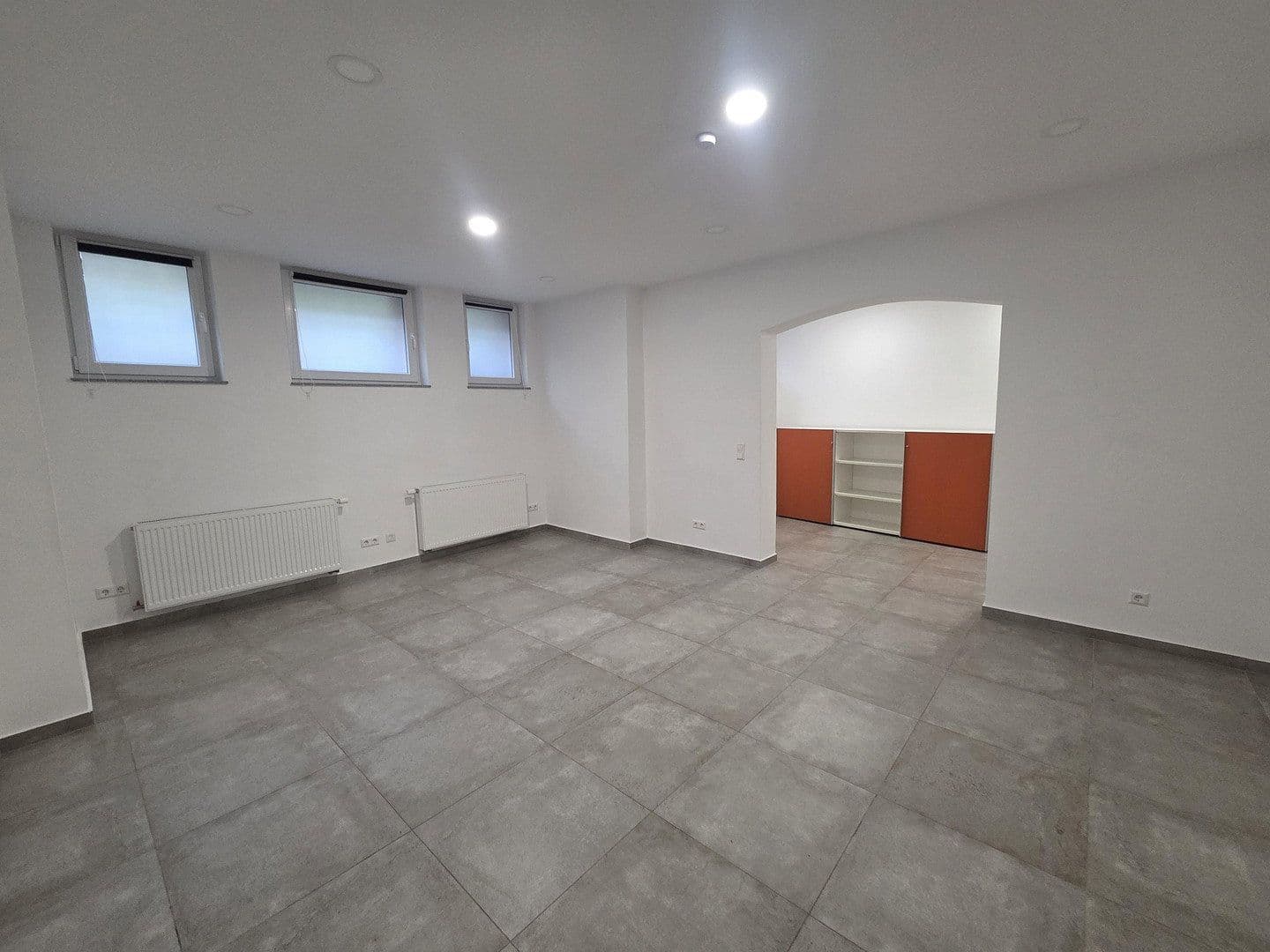 Prenájom kancelárie 110 m², Stuttgart, Bádensko-Wurttembersko Prenájom kancelárie 110 m², Stuttgart, Bádensko-Wurttembersko