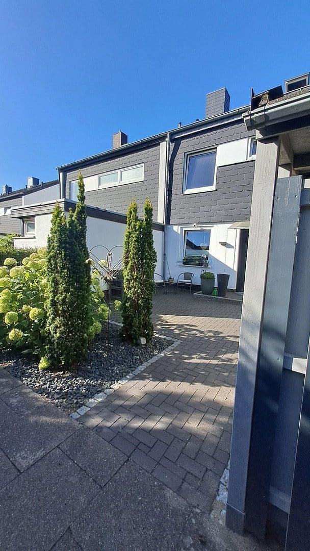 Predaj domu 135 m², pozemok 220 m², Laatzen, Dolné Sasko Predaj domu 135 m², pozemok 220 m², Laatzen, Dolné Sasko