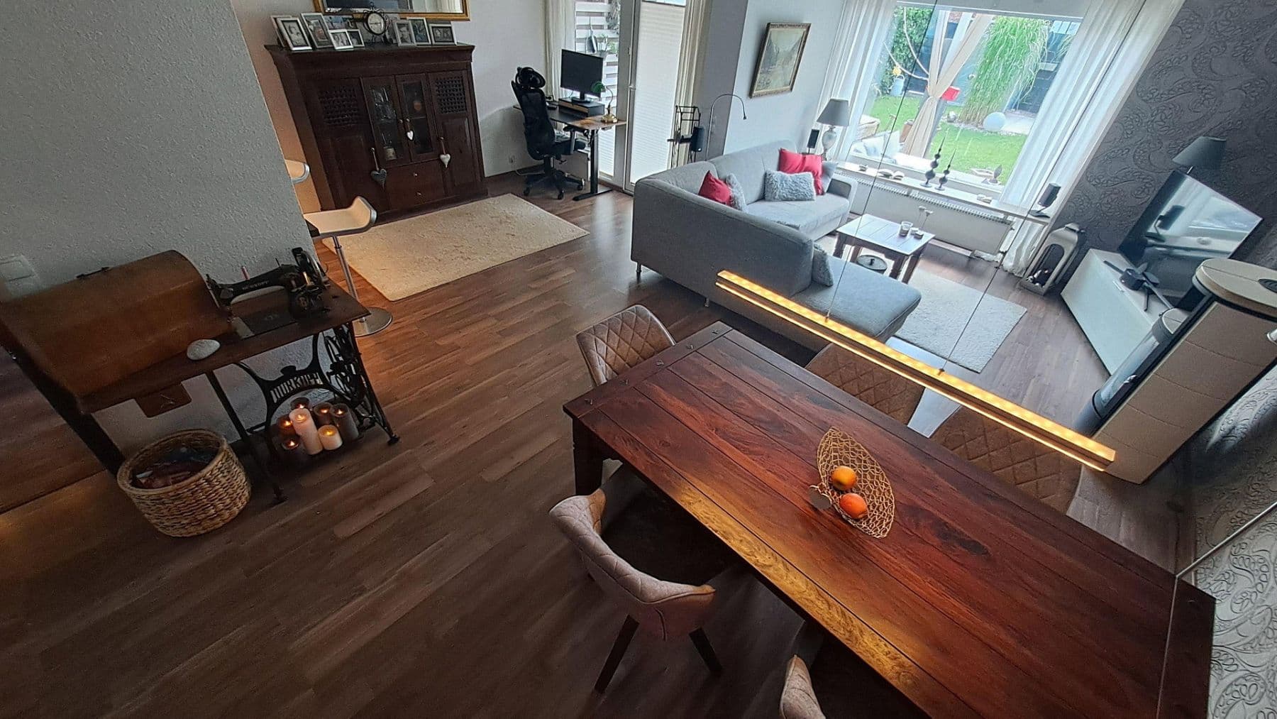 Predaj domu 135 m², pozemok 220 m², Laatzen, Dolné Sasko Predaj domu 135 m², pozemok 220 m², Laatzen, Dolné Sasko