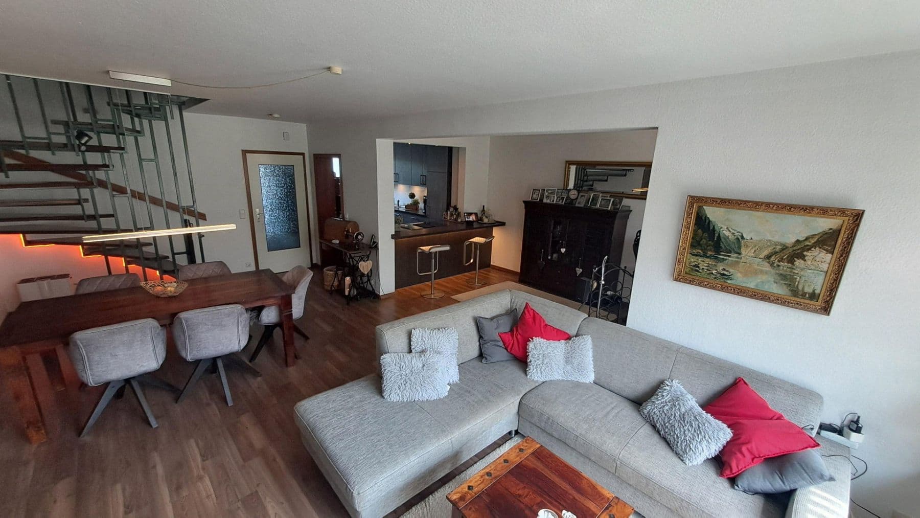 Predaj domu 135 m², pozemok 220 m², Laatzen, Dolné Sasko Predaj domu 135 m², pozemok 220 m², Laatzen, Dolné Sasko