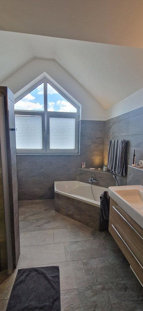 Predaj domu 180 m², pozemok 580 m², Mandelbachtal, Sársko Predaj domu 180 m², pozemok 580 m², Mandelbachtal, Sársko