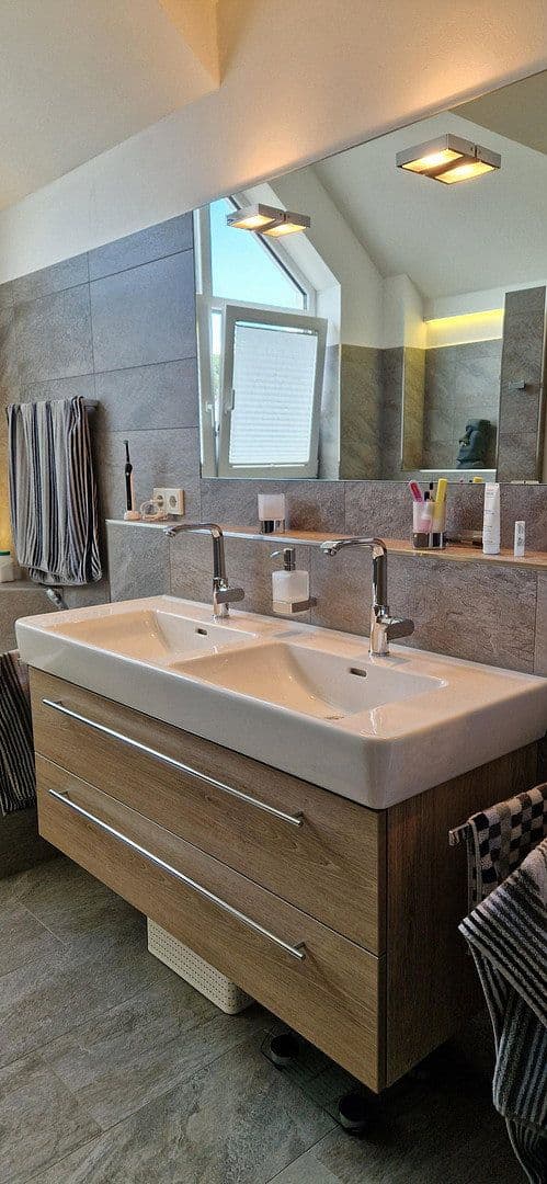 Predaj domu 180 m², pozemok 580 m², Mandelbachtal, Sársko Predaj domu 180 m², pozemok 580 m², Mandelbachtal, Sársko