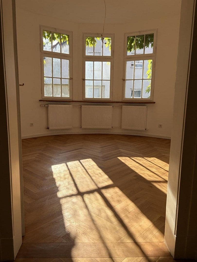 Predaj bytu 6-izbový 146 m², Friedrich-Ebert-Straße 18, Göppingen, Bádensko-Wurttembersko Predaj bytu 6-izbový 146 m², Friedrich-Ebert-Straße 18, Göppingen, Bádensko-Wurttembersko