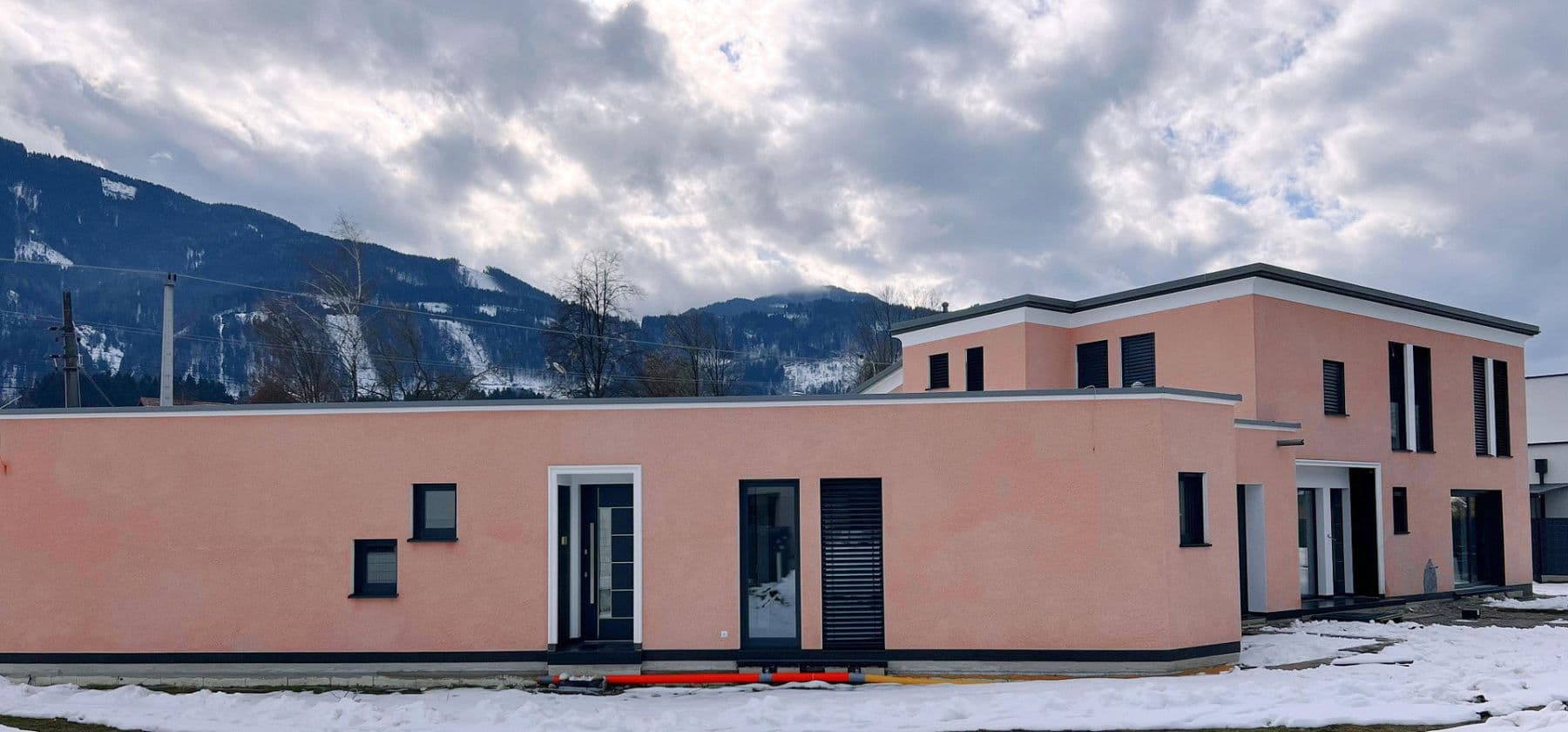 Predaj domu 300 m², pozemok 1.000 m², Solingen, Severné Porýnie - Westfálsko Predaj domu 300 m², pozemok 1.000 m², Solingen, Severné Porýnie - Westfálsko