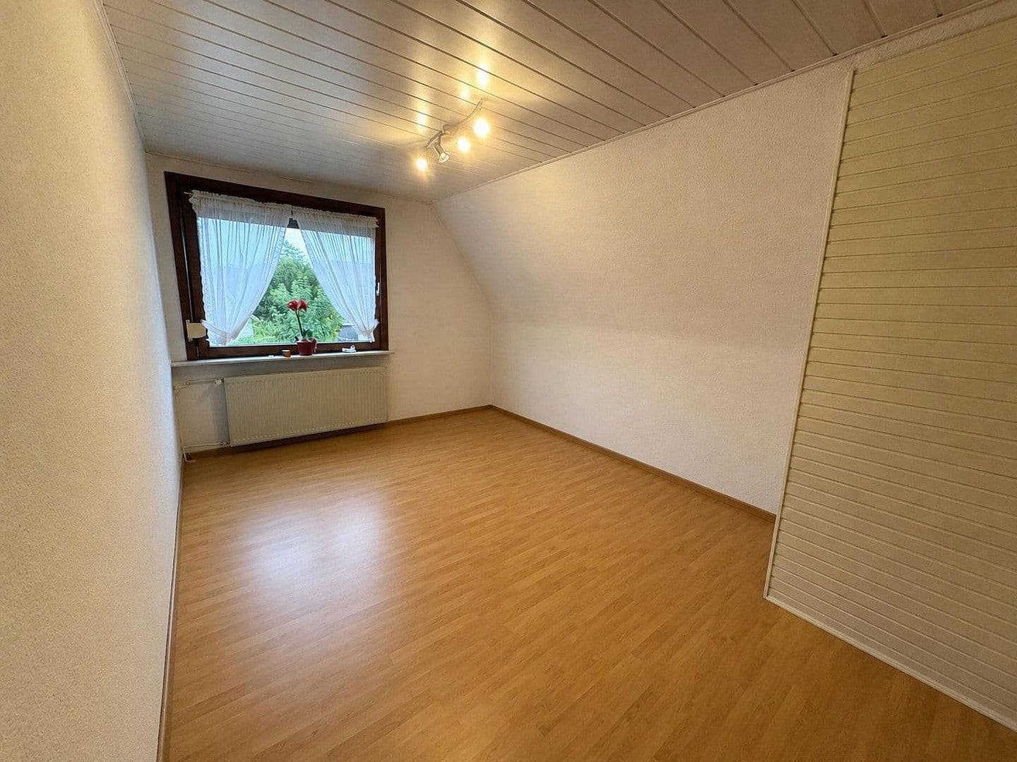 Predaj domu 124 m², pozemok 853 m², Schenefeld, Šlezvicko-Holštajnsko Predaj domu 124 m², pozemok 853 m², Schenefeld, Šlezvicko-Holštajnsko