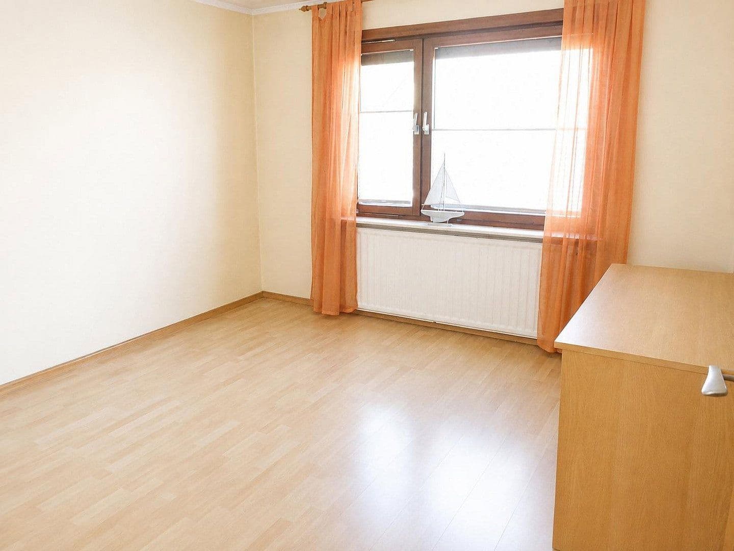 Predaj domu 124 m², pozemok 853 m², Schenefeld, Šlezvicko-Holštajnsko Predaj domu 124 m², pozemok 853 m², Schenefeld, Šlezvicko-Holštajnsko