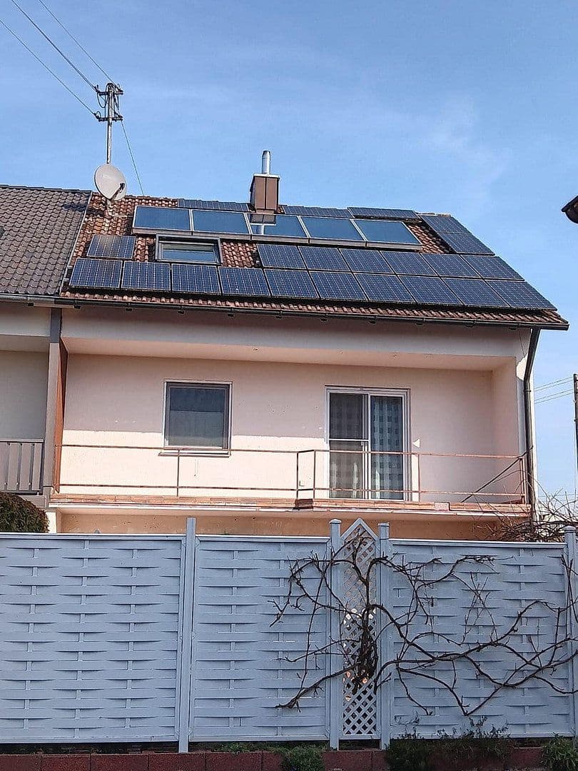 Predaj domu 186 m², pozemok 558 m², Königsbrunn, Bavorsko Predaj domu 186 m², pozemok 558 m², Königsbrunn, Bavorsko