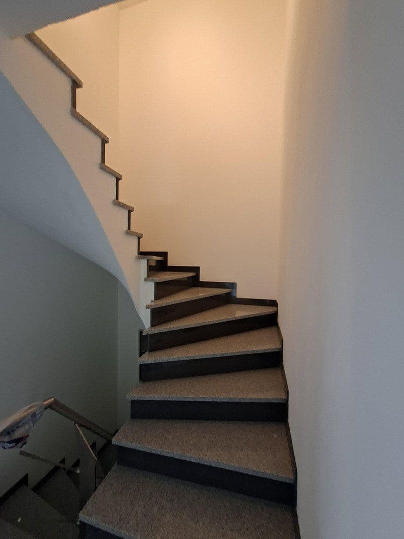Predaj domu 186 m², pozemok 558 m², Königsbrunn, Bavorsko Predaj domu 186 m², pozemok 558 m², Königsbrunn, Bavorsko