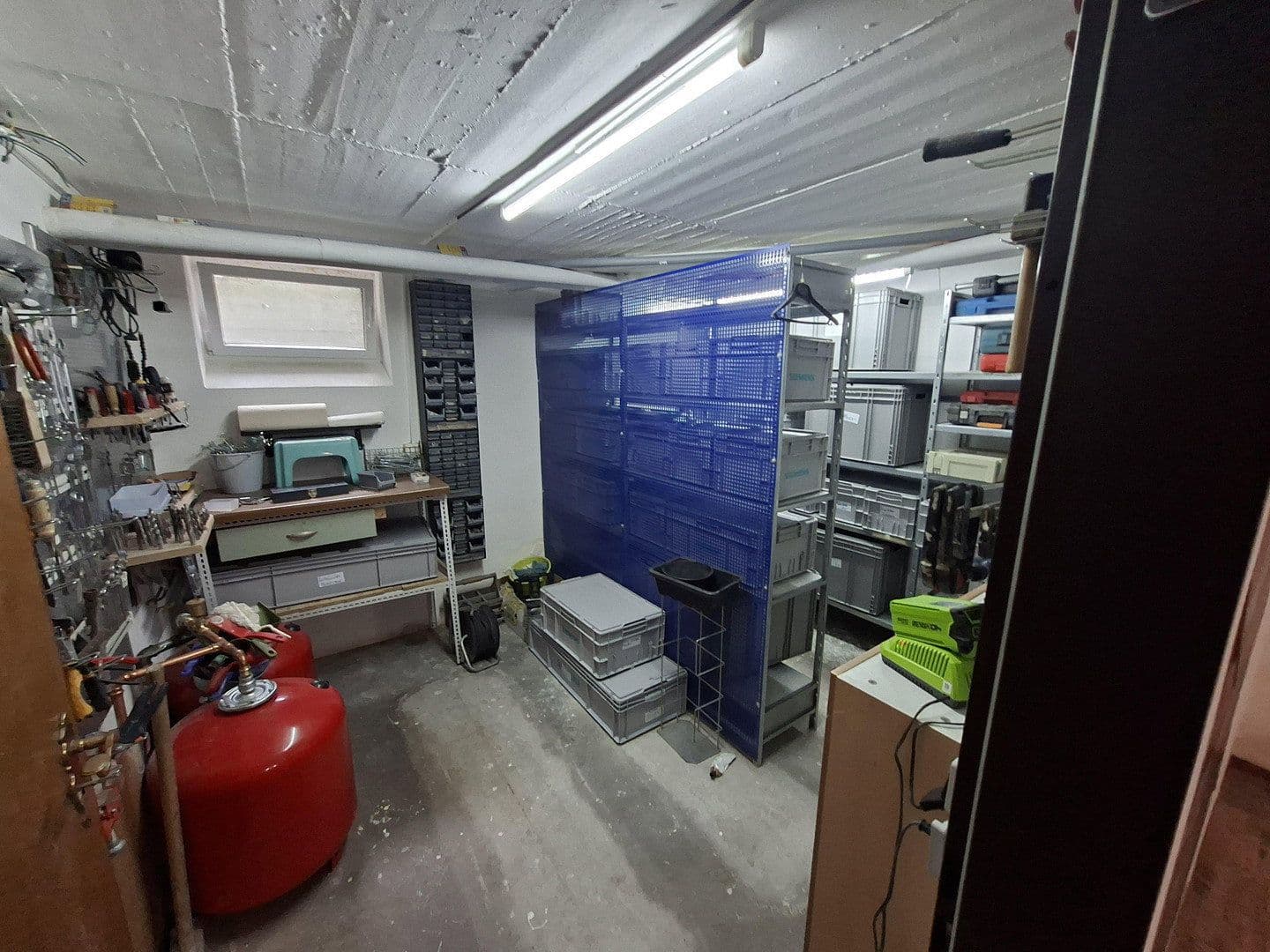 Predaj domu 186 m², pozemok 558 m², Königsbrunn, Bavorsko Predaj domu 186 m², pozemok 558 m², Königsbrunn, Bavorsko