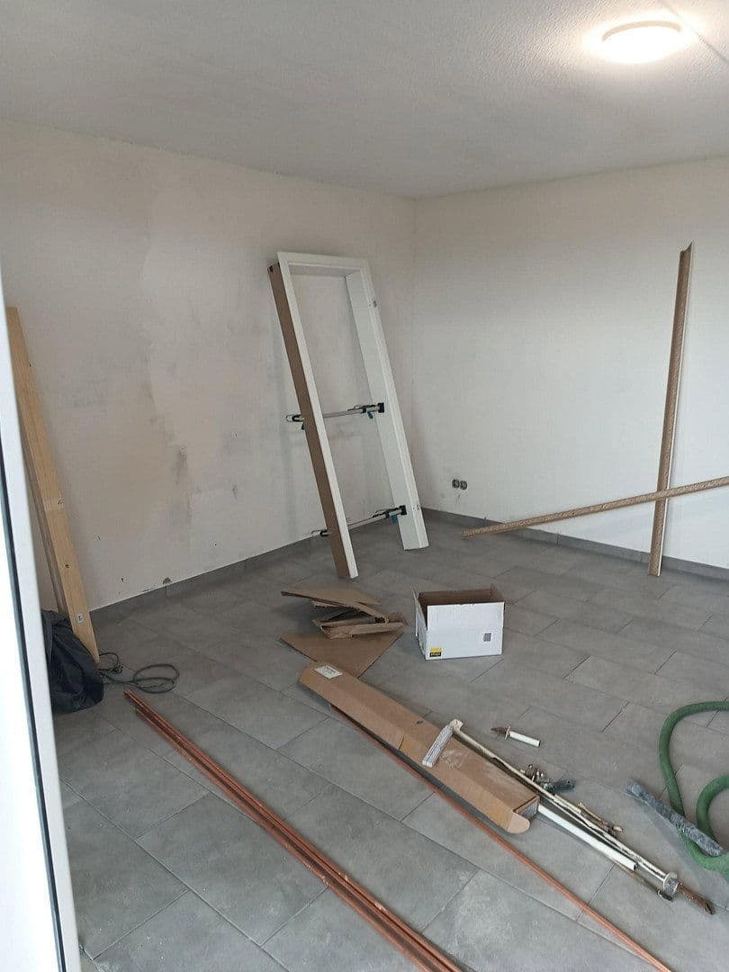 Prenájom bytu 3-izbový 91 m², Im Mainfeld 23, Frankfurt, Hesensko Prenájom bytu 3-izbový 91 m², Im Mainfeld 23, Frankfurt, Hesensko
