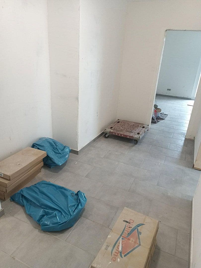 Prenájom bytu 3-izbový 91 m², Im Mainfeld 23, Frankfurt, Hesensko Prenájom bytu 3-izbový 91 m², Im Mainfeld 23, Frankfurt, Hesensko