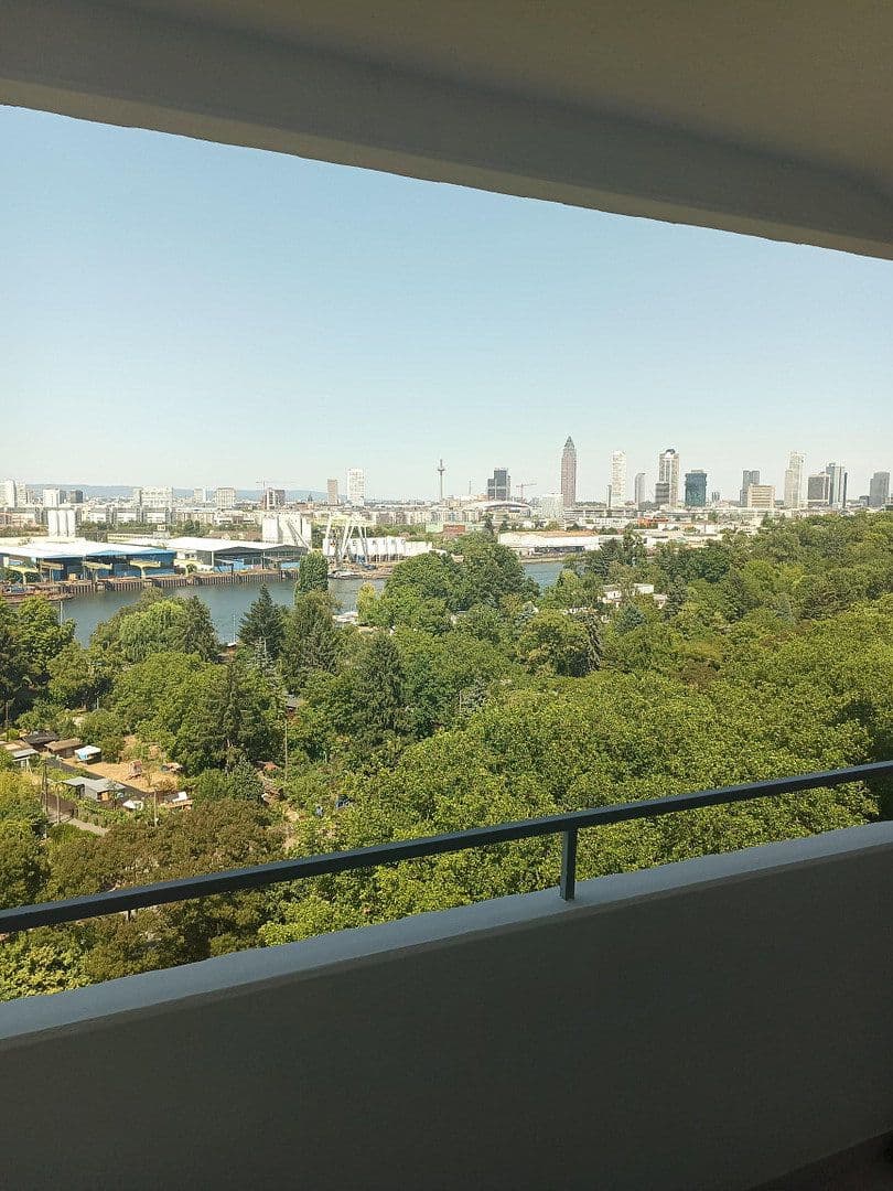Prenájom bytu 3-izbový 91 m², Im Mainfeld 23, Frankfurt, Hesensko Prenájom bytu 3-izbový 91 m², Im Mainfeld 23, Frankfurt, Hesensko