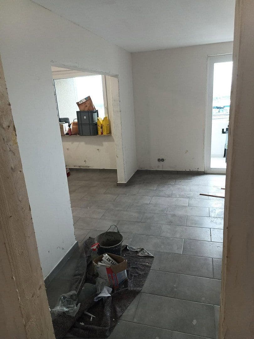 Prenájom bytu 3-izbový 91 m², Im Mainfeld 23, Frankfurt, Hesensko Prenájom bytu 3-izbový 91 m², Im Mainfeld 23, Frankfurt, Hesensko