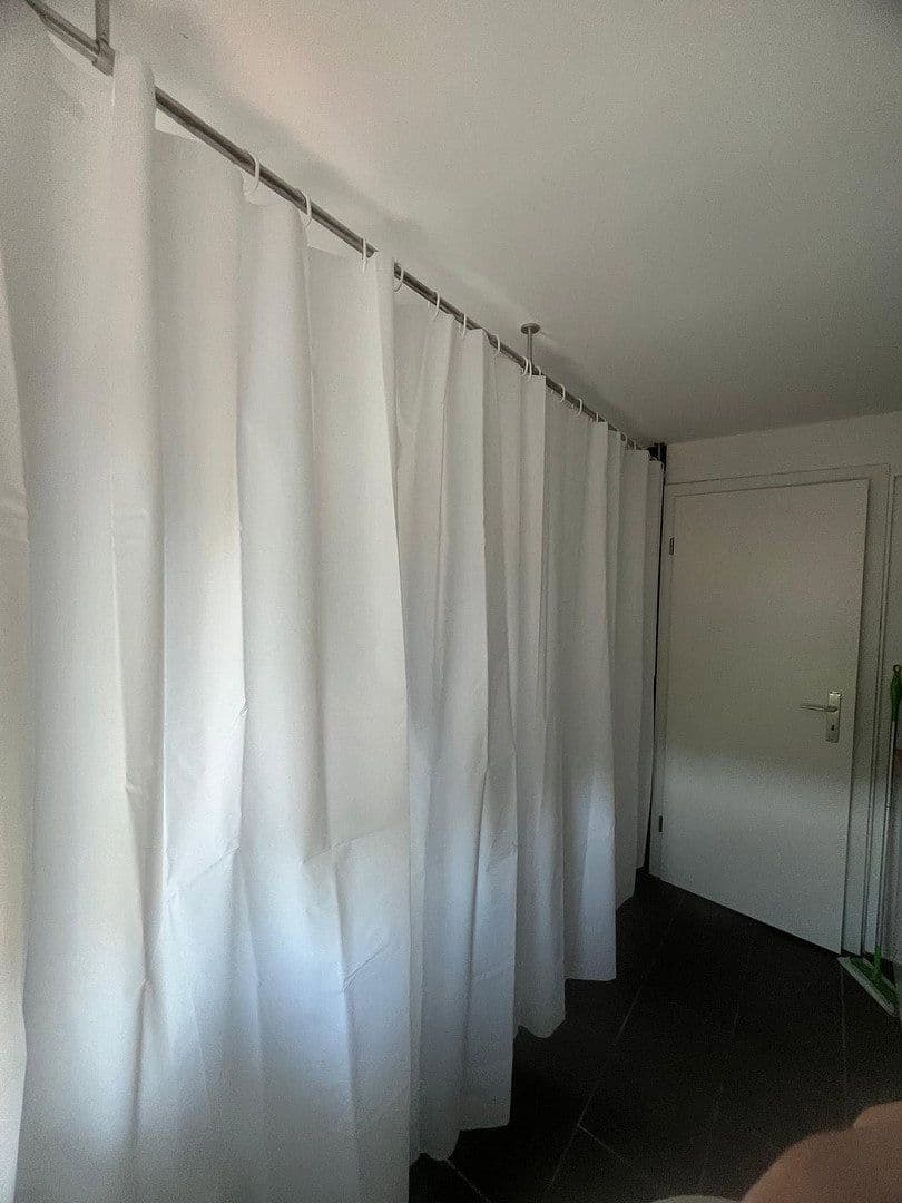 Prenájom bytu 2-izbový 30 m², Rohrackerstraße 317, Stuttgart, Bádensko-Wurttembersko Prenájom bytu 2-izbový 30 m², Rohrackerstraße 317, Stuttgart, Bádensko-Wurttembersko