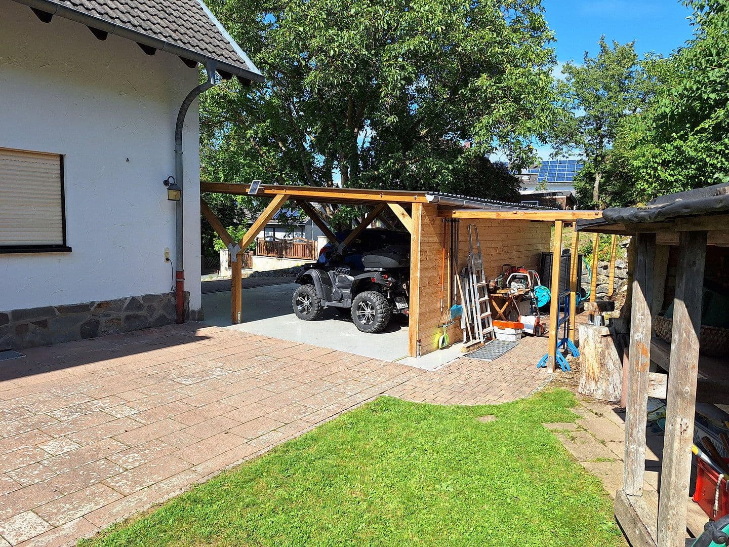 Predaj domu 240 m², pozemok 800 m², Trinkbornstrasse 15, Waldsolms, Hesensko Predaj domu 240 m², pozemok 800 m², Trinkbornstrasse 15, Waldsolms, Hesensko