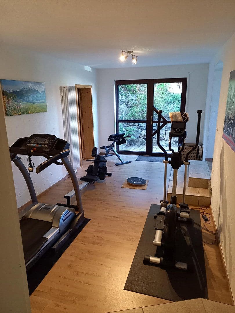 Predaj domu 240 m², pozemok 800 m², Trinkbornstrasse 15, Waldsolms, Hesensko Predaj domu 240 m², pozemok 800 m², Trinkbornstrasse 15, Waldsolms, Hesensko