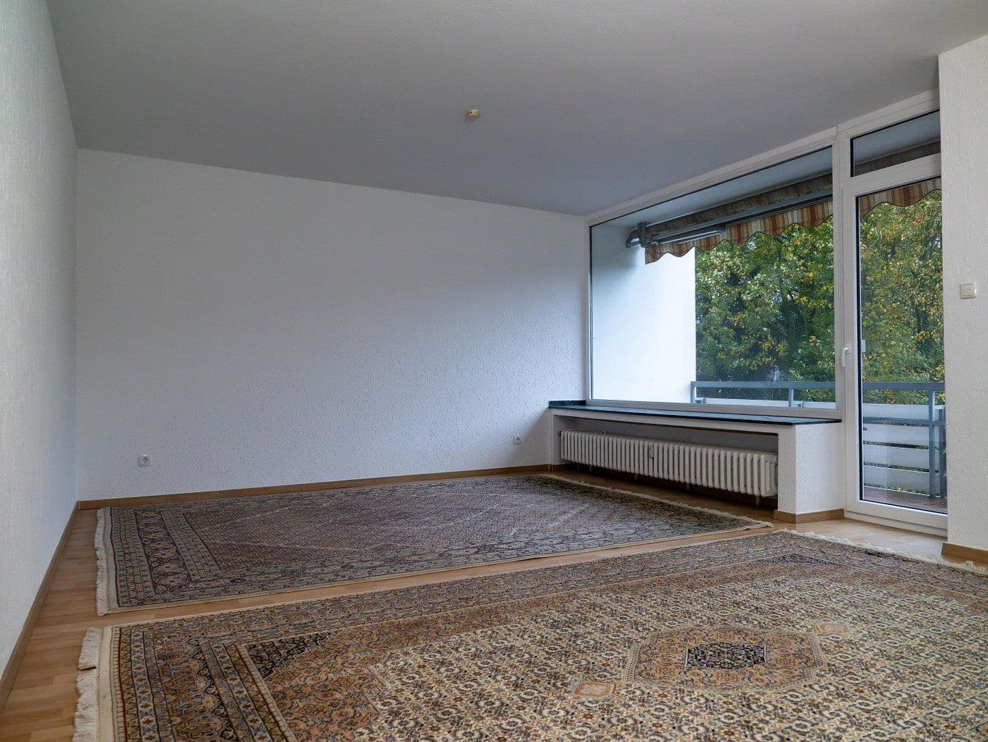 Prenájom bytu 4-izbový 91 m², Burgstraße 20, Duisburg, Severné Porýnie - Westfálsko Prenájom bytu 4-izbový 91 m², Burgstraße 20, Duisburg, Severné Porýnie - Westfálsko