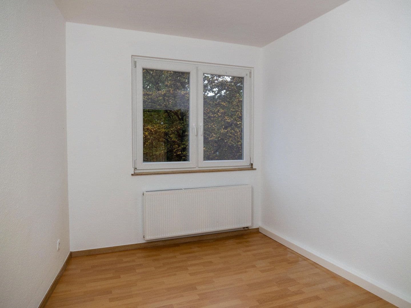 Prenájom bytu 4-izbový 91 m², Burgstraße 20, Duisburg, Severné Porýnie - Westfálsko Prenájom bytu 4-izbový 91 m², Burgstraße 20, Duisburg, Severné Porýnie - Westfálsko
