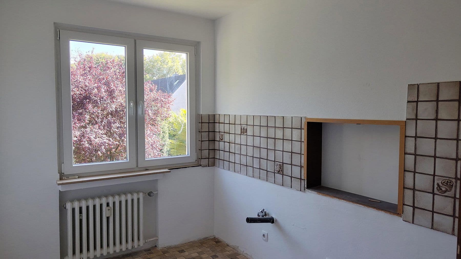 Prenájom bytu 4-izbový 91 m², Burgstraße 20, Duisburg, Severné Porýnie - Westfálsko Prenájom bytu 4-izbový 91 m², Burgstraße 20, Duisburg, Severné Porýnie - Westfálsko