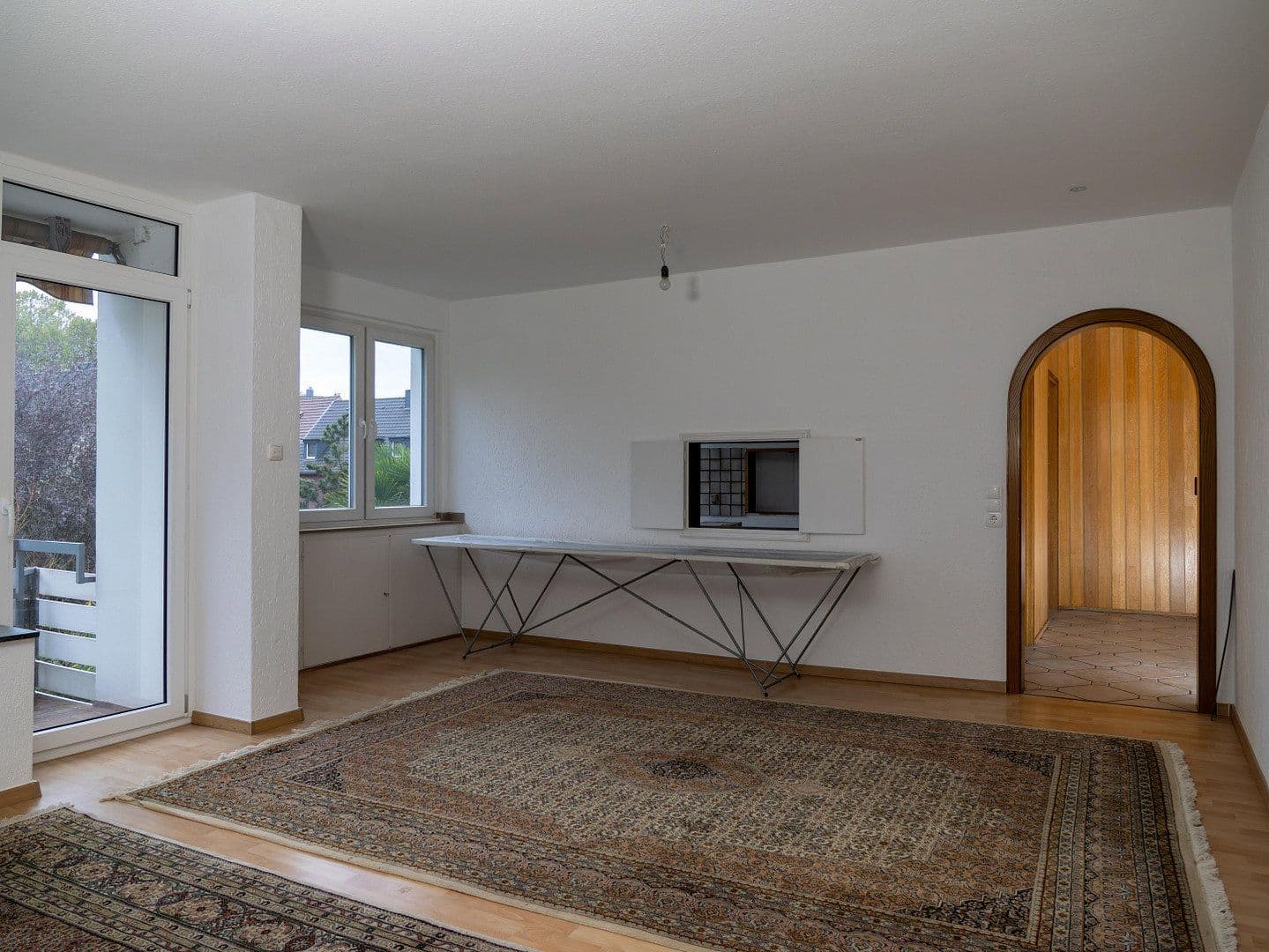 Prenájom bytu 4-izbový 91 m², Burgstraße 20, Duisburg, Severné Porýnie - Westfálsko Prenájom bytu 4-izbový 91 m², Burgstraße 20, Duisburg, Severné Porýnie - Westfálsko