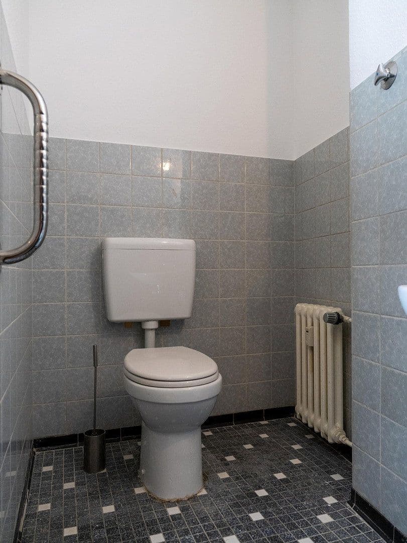 Prenájom bytu 4-izbový 91 m², Burgstraße 20, Duisburg, Severné Porýnie - Westfálsko Prenájom bytu 4-izbový 91 m², Burgstraße 20, Duisburg, Severné Porýnie - Westfálsko