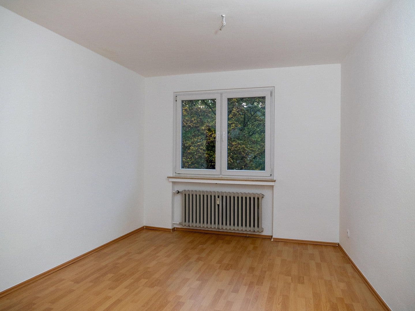 Prenájom bytu 4-izbový 91 m², Burgstraße 20, Duisburg, Severné Porýnie - Westfálsko Prenájom bytu 4-izbový 91 m², Burgstraße 20, Duisburg, Severné Porýnie - Westfálsko