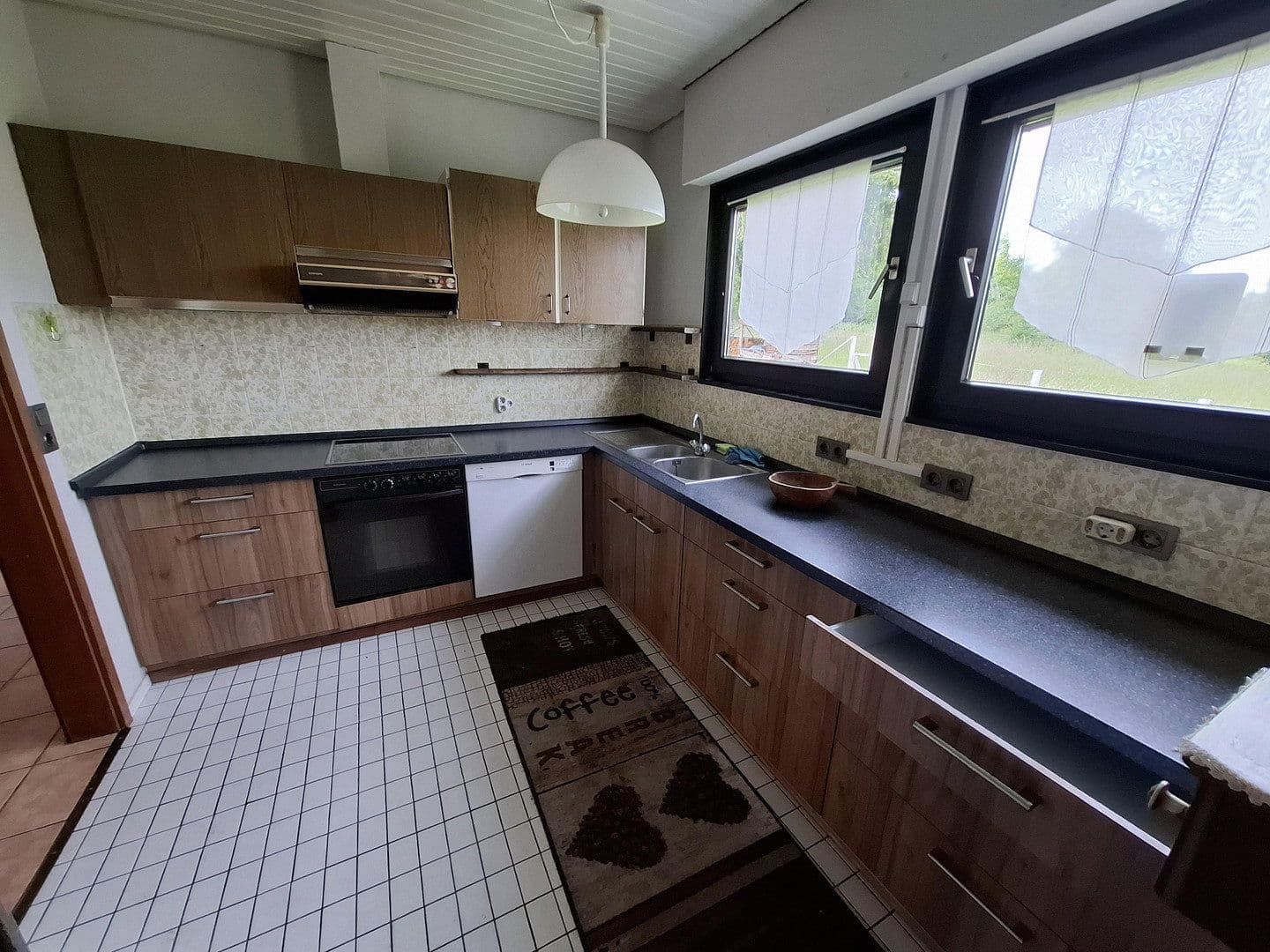 Predaj domu 155 m², pozemok 4.500 m², Akazienweg 10, Zweibrücken, Porýnie-Falcko Predaj domu 155 m², pozemok 4.500 m², Akazienweg 10, Zweibrücken, Porýnie-Falcko